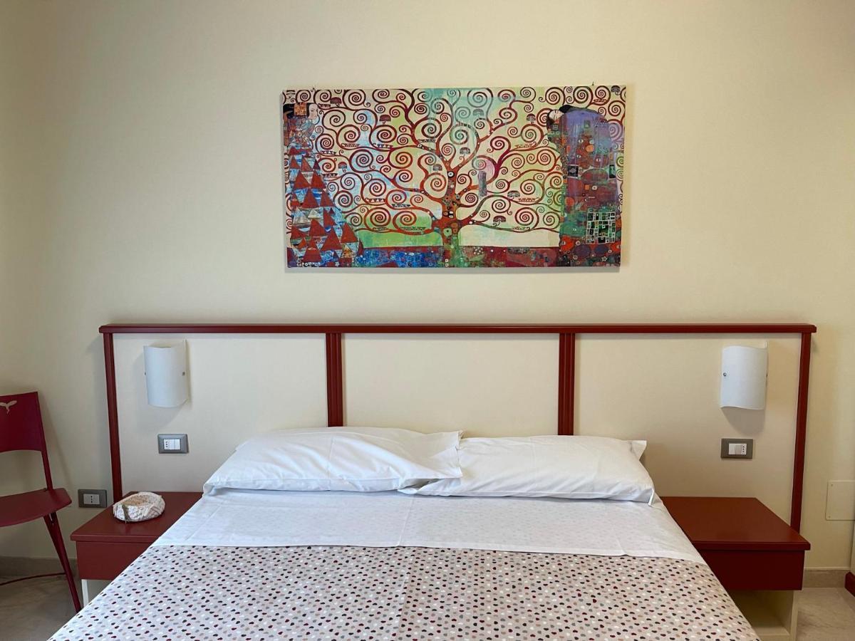 B&B Ponte Capograssi Сульмона Екстер'єр фото