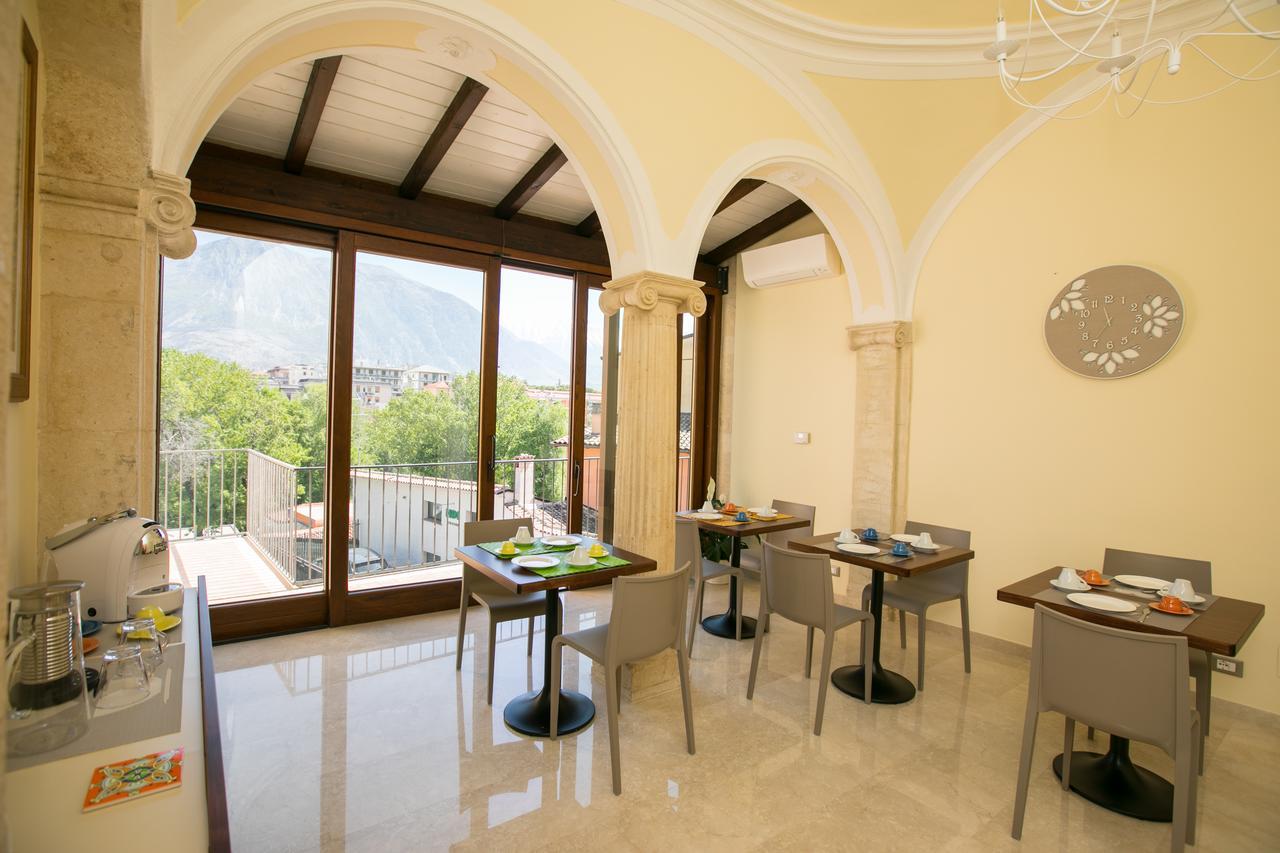 B&B Ponte Capograssi Сульмона Екстер'єр фото