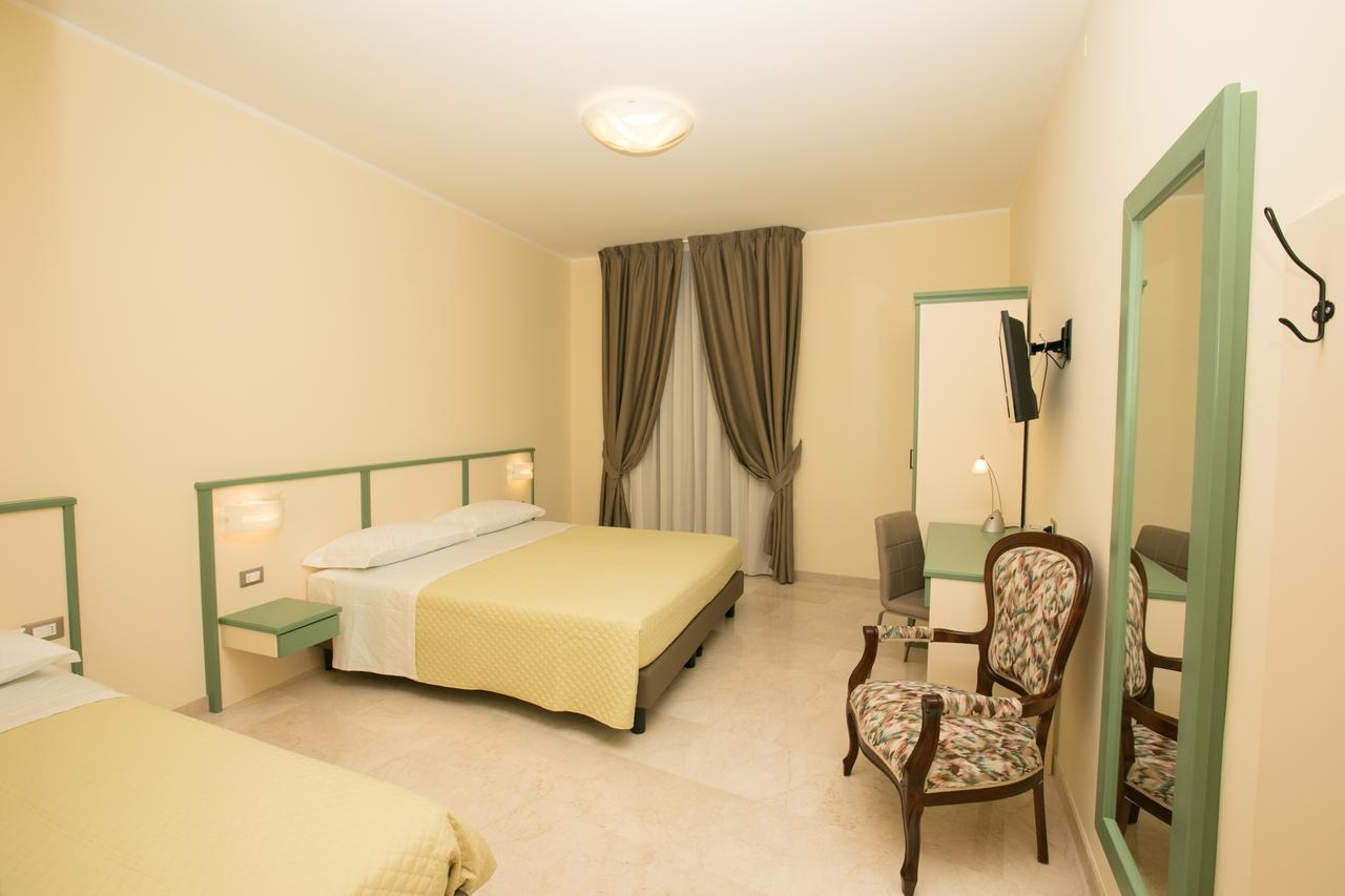 B&B Ponte Capograssi Сульмона Екстер'єр фото
